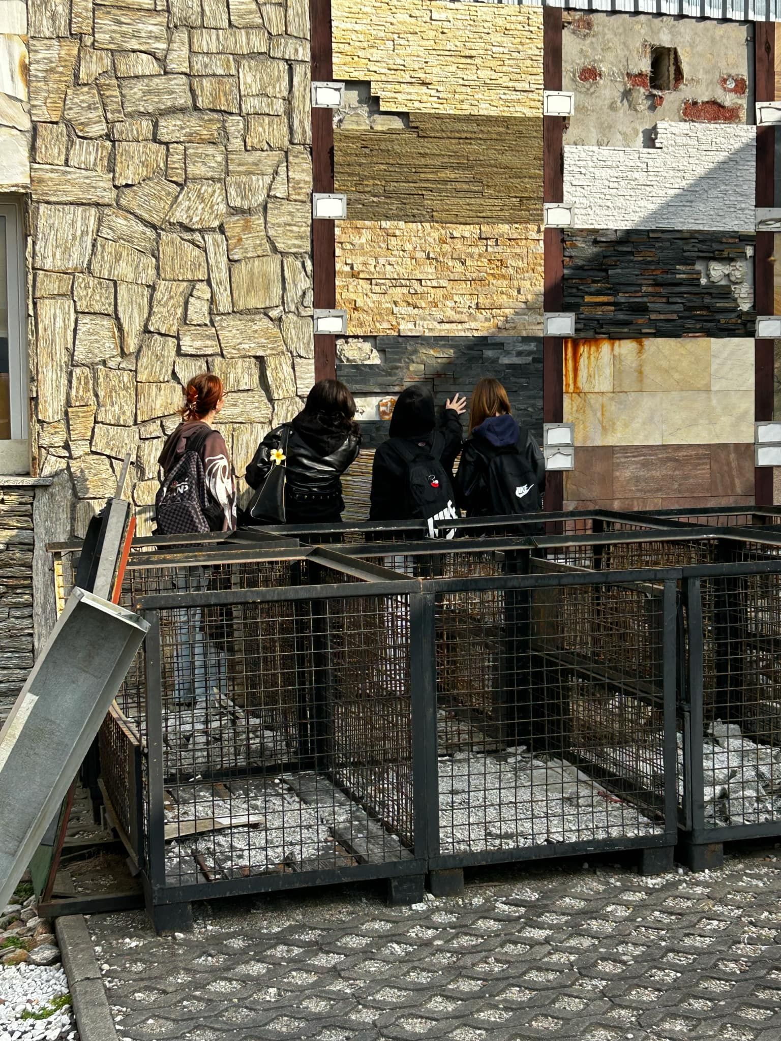 4aT w Imperium Kamienia